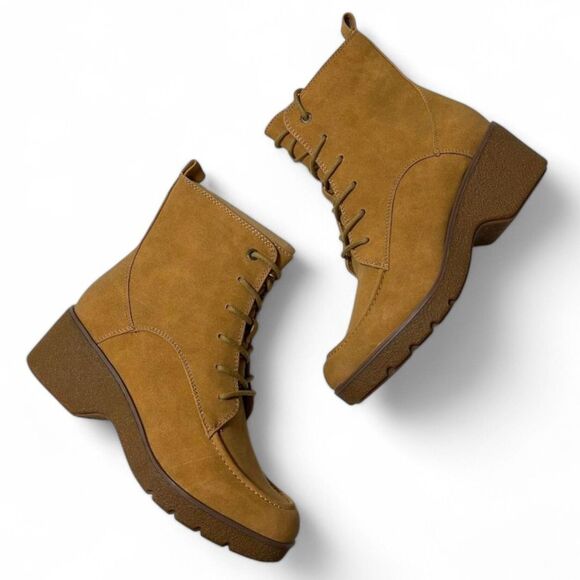 NATURALIZER Genie Lace Up Boot, NEW IN BOX! Size 8.5 - Picture 1 of 12